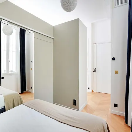 Magnificent -1br-4p- Champs-elysees Lägenhet Paris