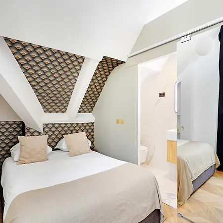 Magnificent -1br-4p- Champs-elysees *