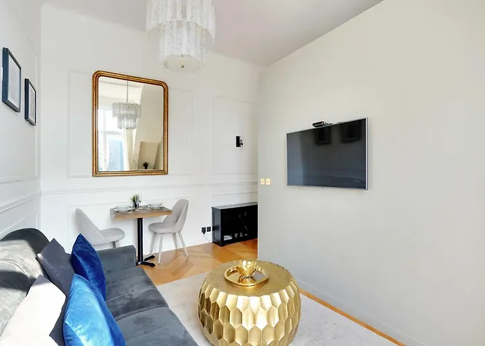 Daire Magnificent -1br-4p- Champs-elysees