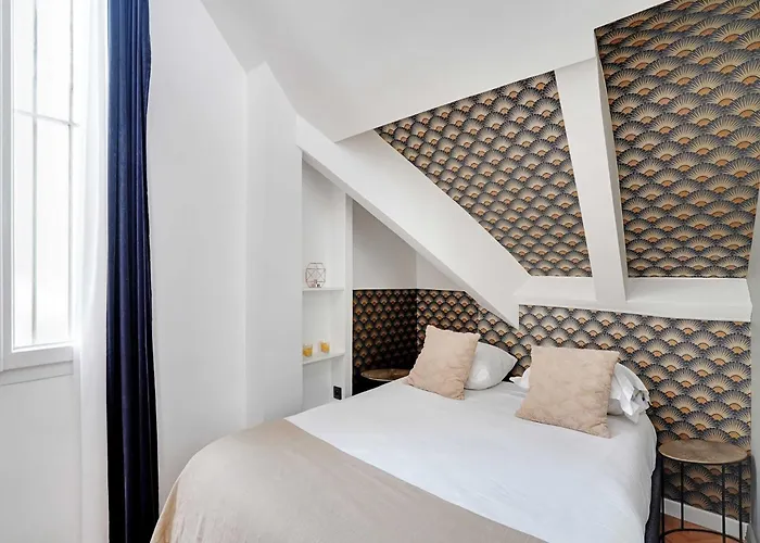 Magnificent -1br-4p- Champs-elysees Daire *